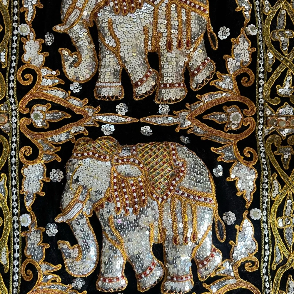 Black and Gold Elephant Tapestry Wall Decor